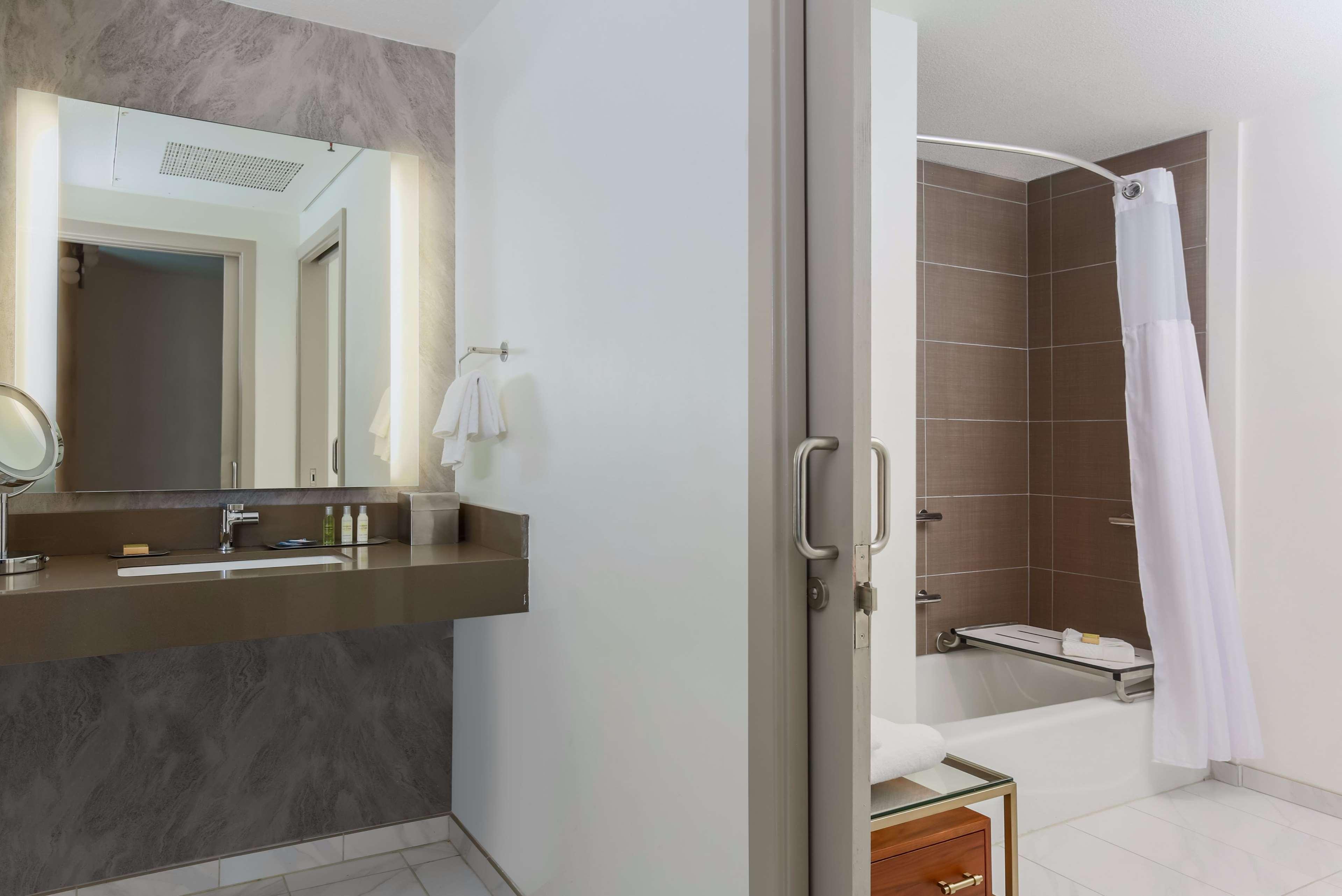 Doubletree Suites By Hilton Hotel Sacramento - Rancho Cordova Εξωτερικό φωτογραφία