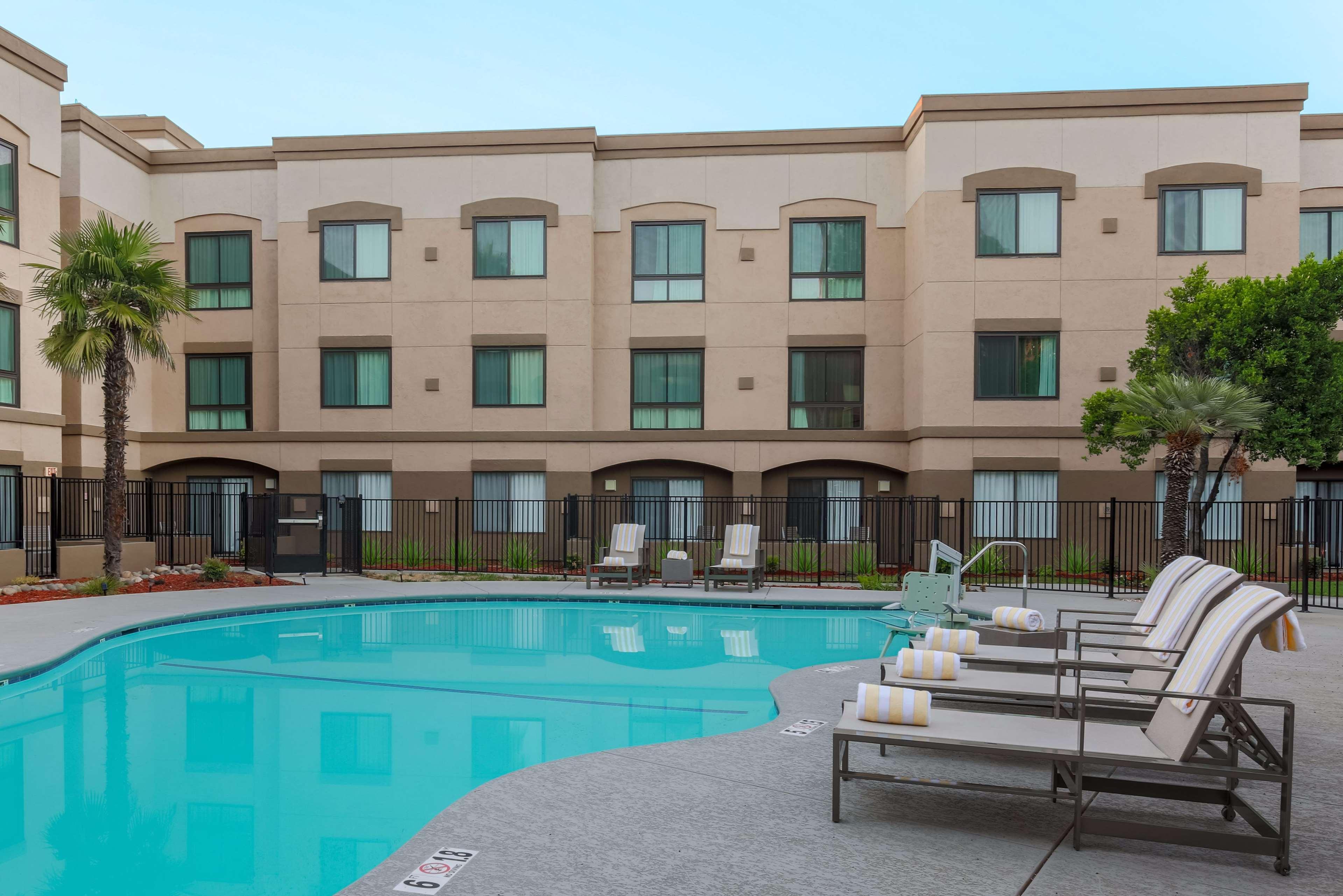 Doubletree Suites By Hilton Hotel Sacramento - Rancho Cordova Εξωτερικό φωτογραφία
